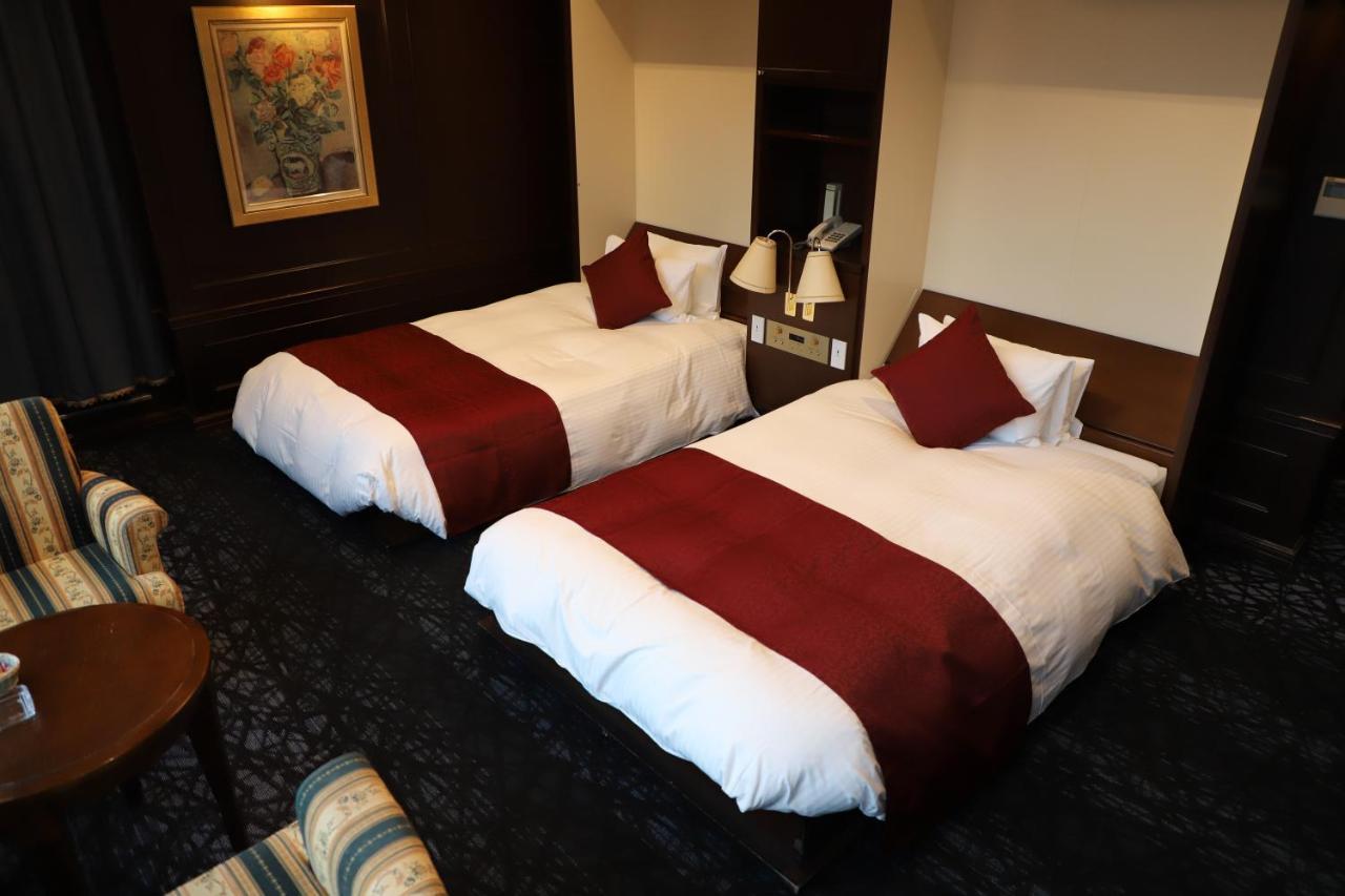 Hotel Sunlife Garden Хирацука Екстериор снимка