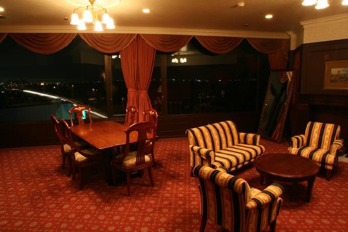 Hotel Sunlife Garden Хирацука Екстериор снимка
