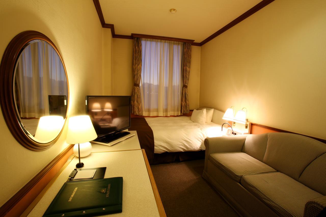 Hotel Sunlife Garden Хирацука Екстериор снимка