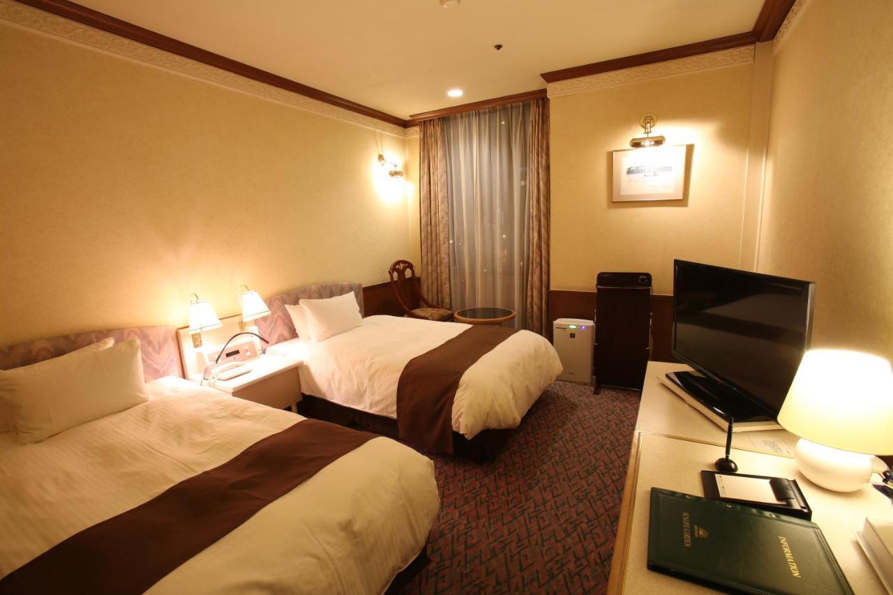 Hotel Sunlife Garden Хирацука Екстериор снимка